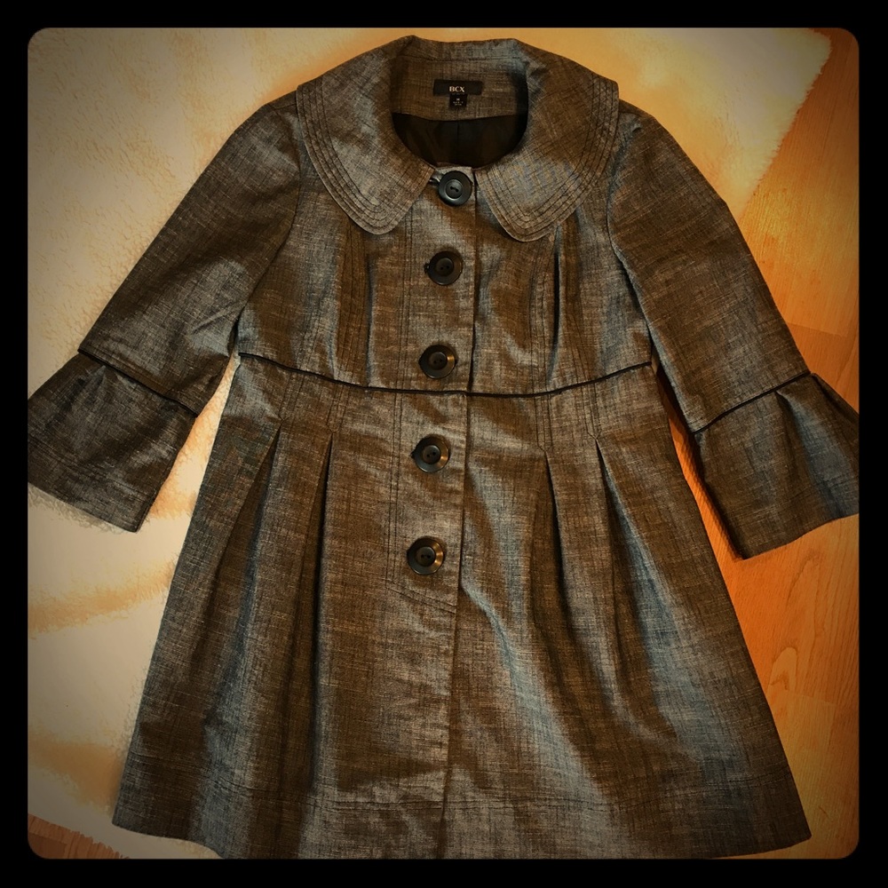 Black and gray jacket